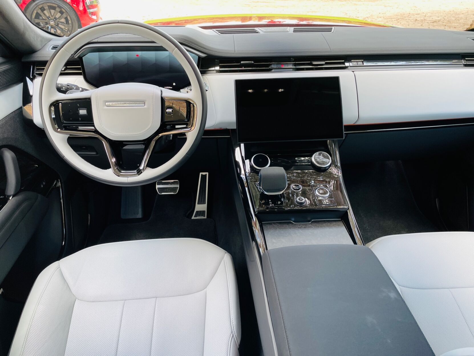 2023-Range-Rover-Sport-Madrid-Spain5.jpg